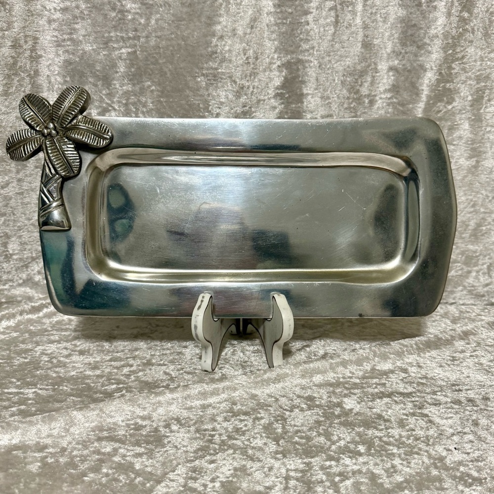IHI India Polished Aluminum Silver Tray With Palm Tree‎ 13" Long 6 1/2" Wide